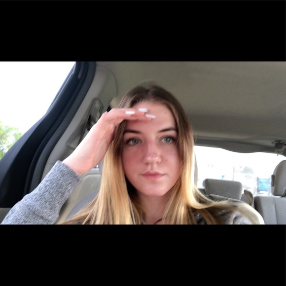 Meet your Posher, Monique - Picture 1 of 1